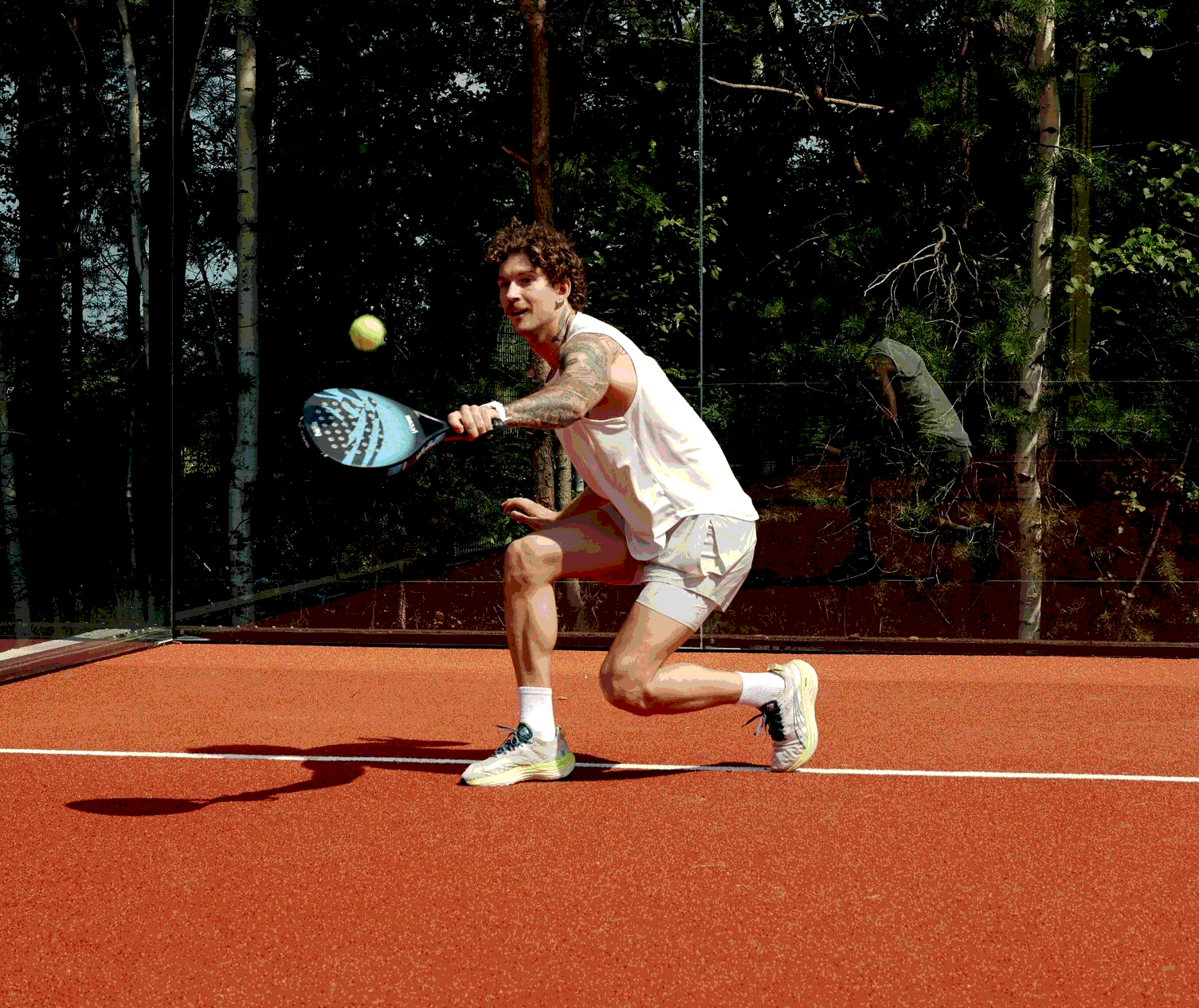 Гравець на корті We are Padel