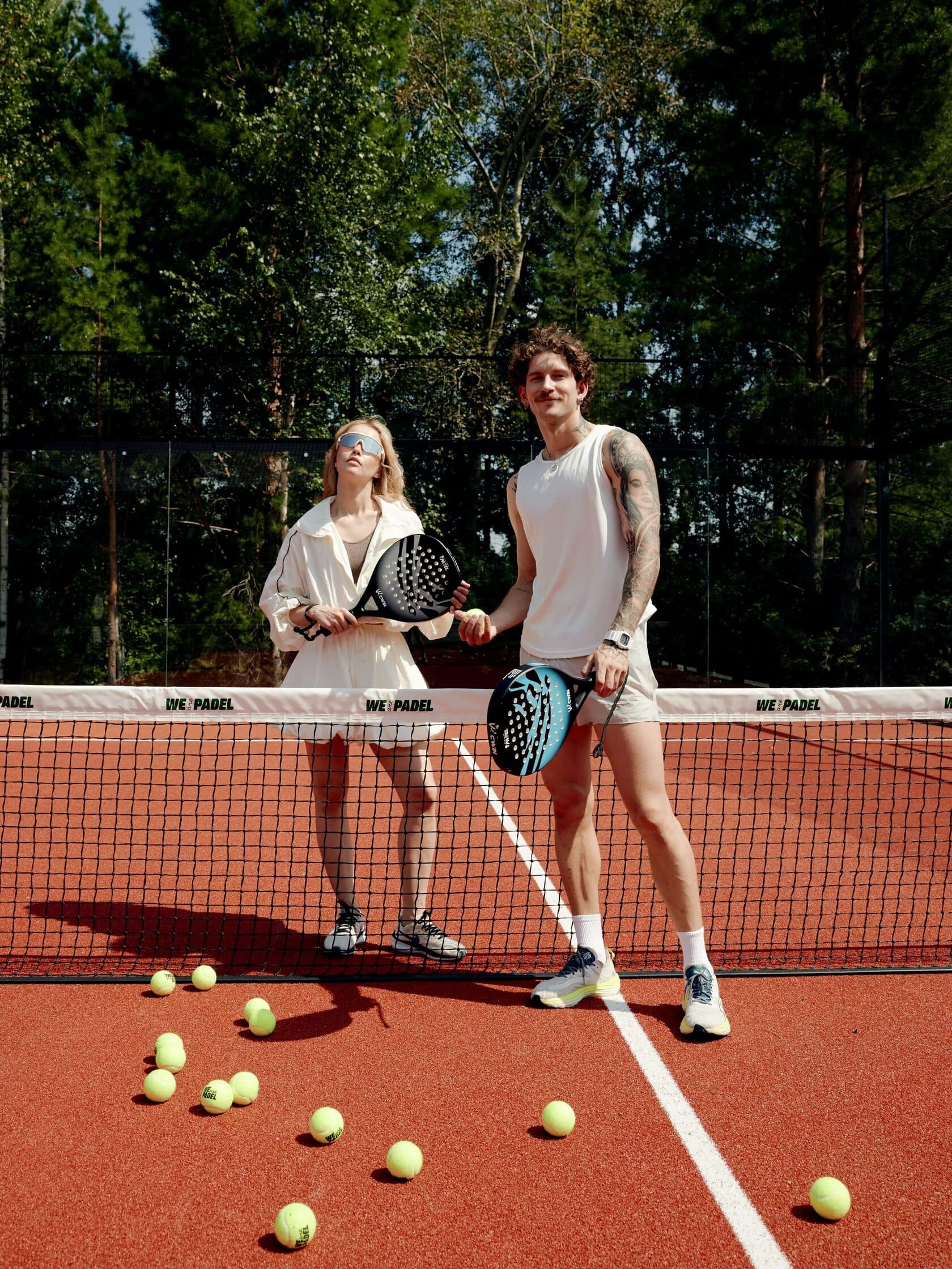 Гравці на корті We are Padel